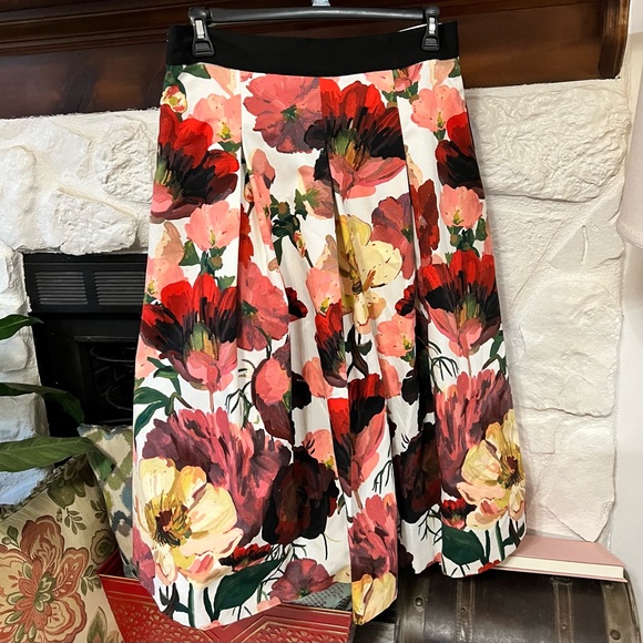 WHBM Floral Poppy Midi Full Skirt NWT Size 12 - Picture 3 of 16